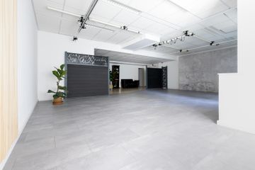 Munich Photostudio Studio #2 / Freifläche für Foto / Video | das modul / München image 3