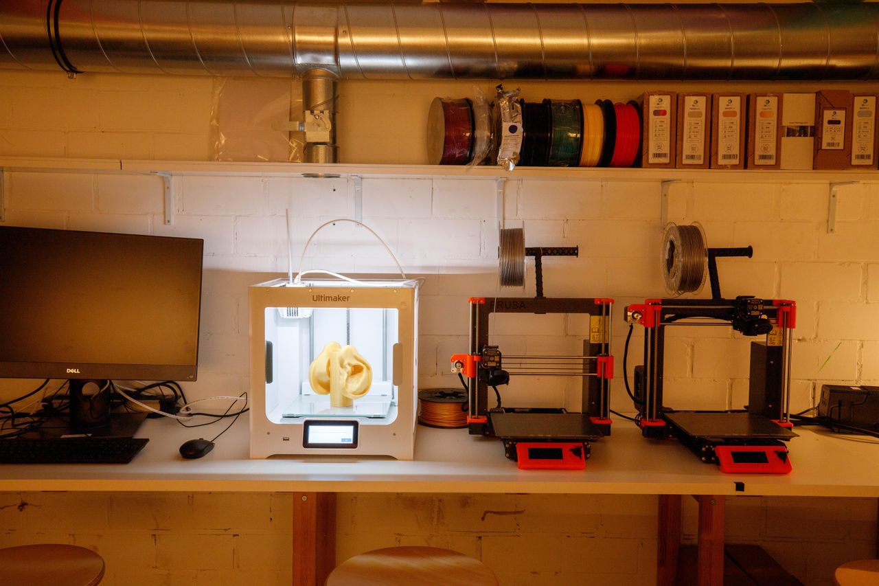 Berlin  Coworking spaces The FabLab NK - Maker Space & Creative Workshop image 5