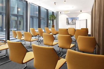 Hamburg Offsite Meeting Business Center Beatles image 1