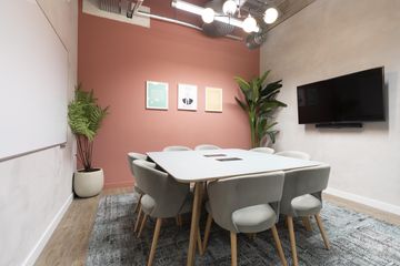 London Meeting room Sully image 1