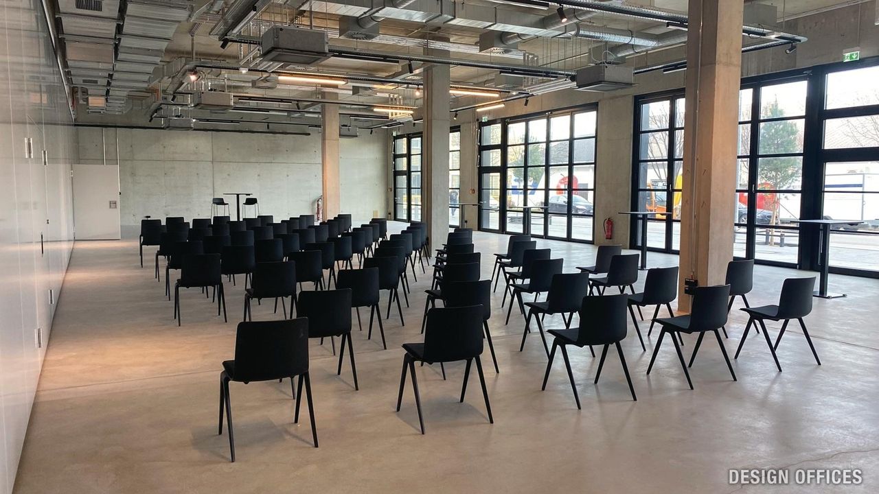 Munich  Business center Arena II image 0