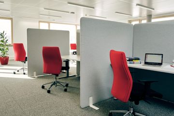 Ulm  Office desk area91 image 2