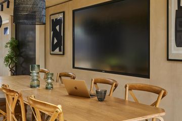 London Boat Paddington East image 1