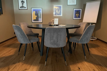 Berlin Coworking spaces Meeting Room M101 image 0