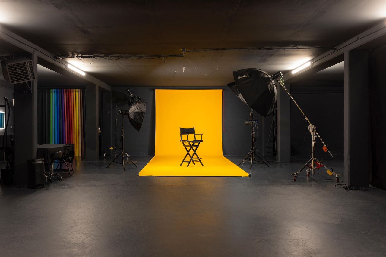 Saint-Denis  Photostudio STELLAR STUDIO PARIS image 0