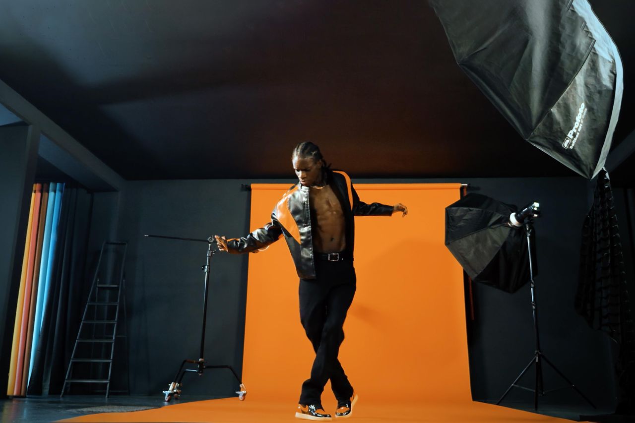 Saint-Denis  Photostudio STELLAR STUDIO PARIS image 8