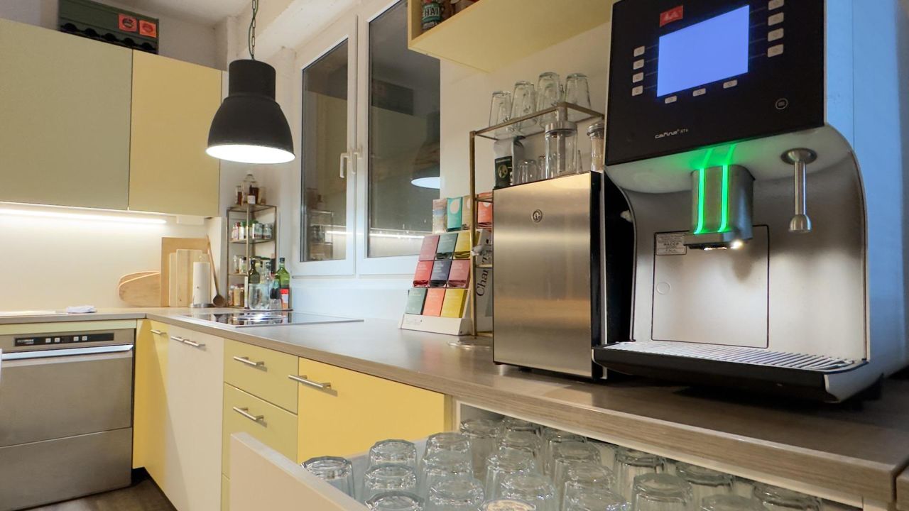 Hamburg  Kochstudio kitchen image 5