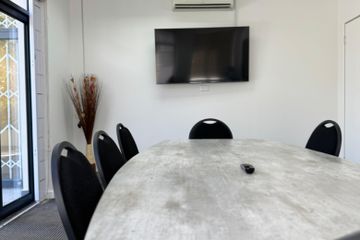 Cape Town Boardroom Joy Damon image 4