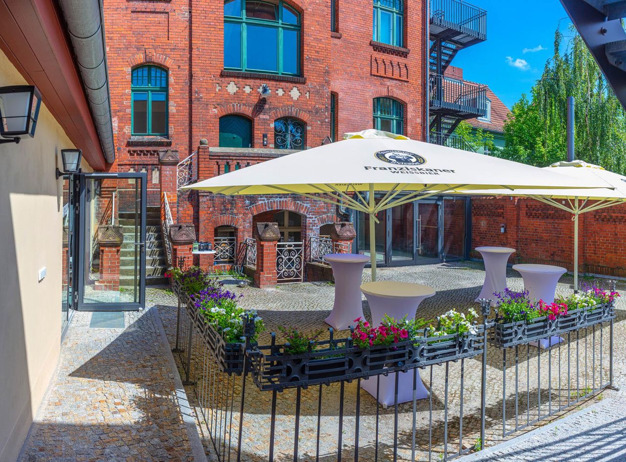 Berlin  Eventlocation Hoftheke image 11