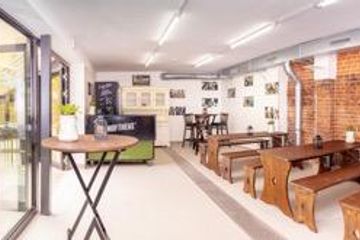 Berlin Eventlocation Hoftheke image 16