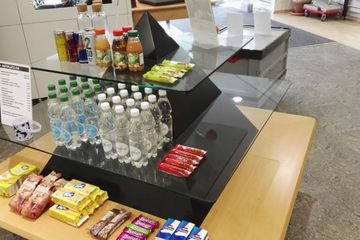 Rest of the World Coworking Desk-Tagespass image 3