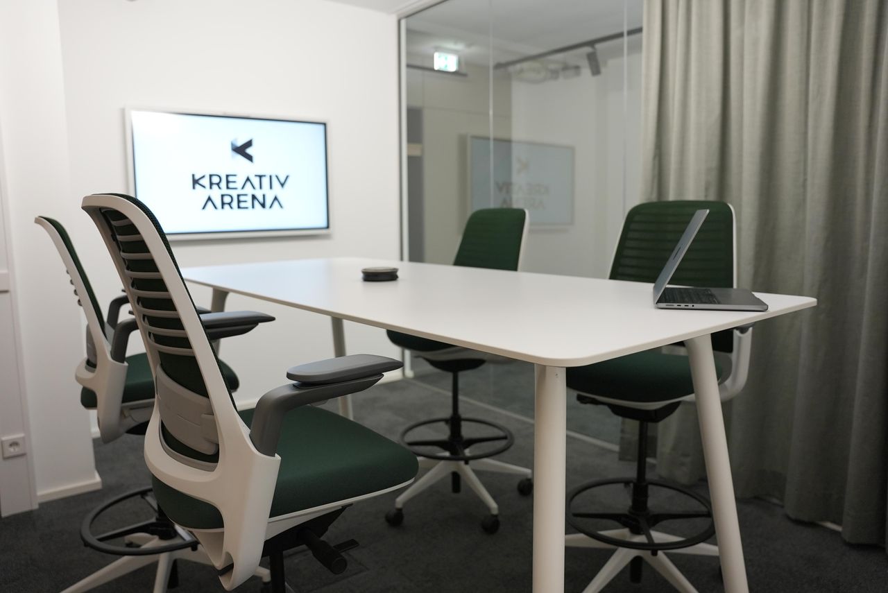 Stuttgart  Workshop spaces Konferenzraum für virtuelle Meetings image 4