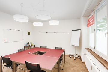 Rest der Welt Kundengespräch  Sitzungszimmer image 3