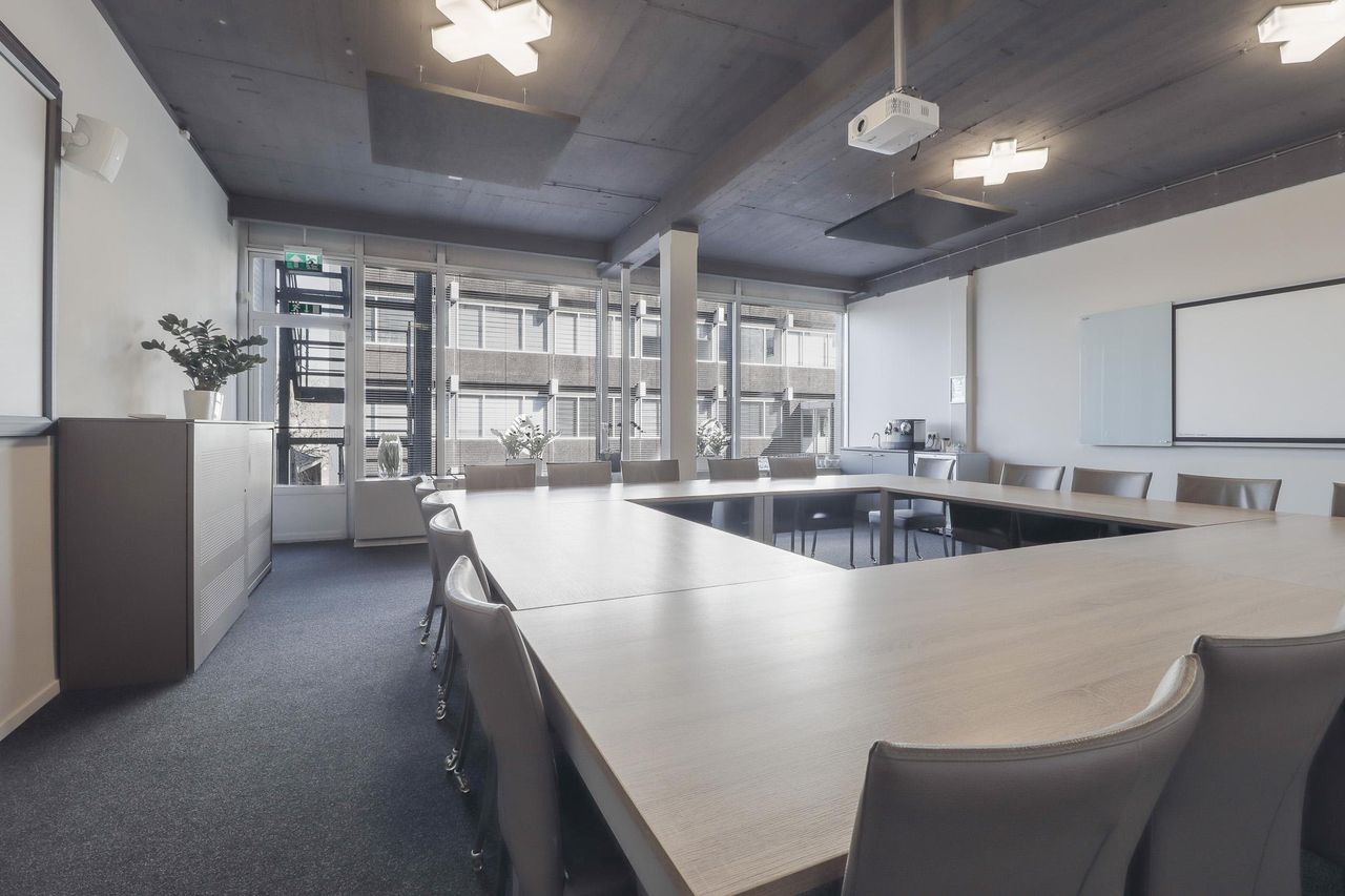Rest van de wereld Bedrijfstraining Trainingsruimtes Meetingroom 2 (1e etage / te bereiken met lift op nr 2) image 3