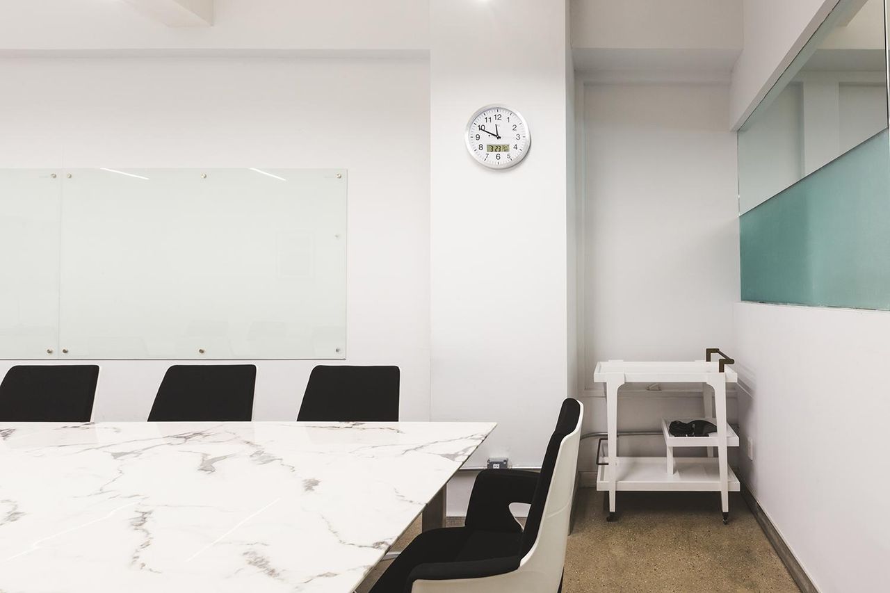 New York  Coworking space Conference Room F image 3