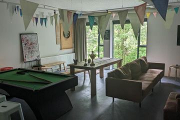 Utrecht  Außergewöhnliche Locations Jeugdhonk image 1