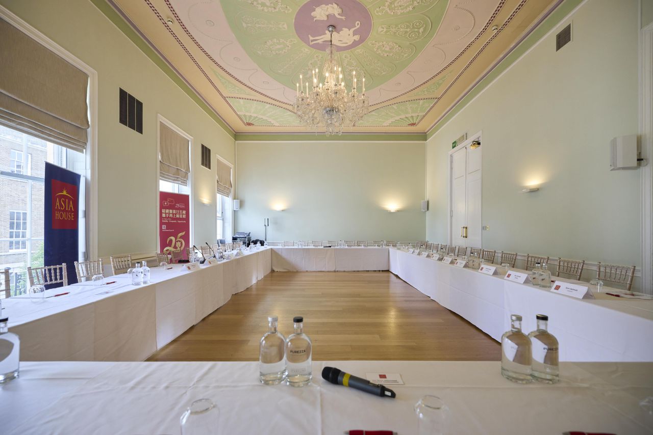 London Offsite Meeting Unusual venue Fine Room 1 image 6