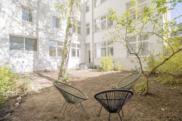 Berlin   Kreuzgarten image 6