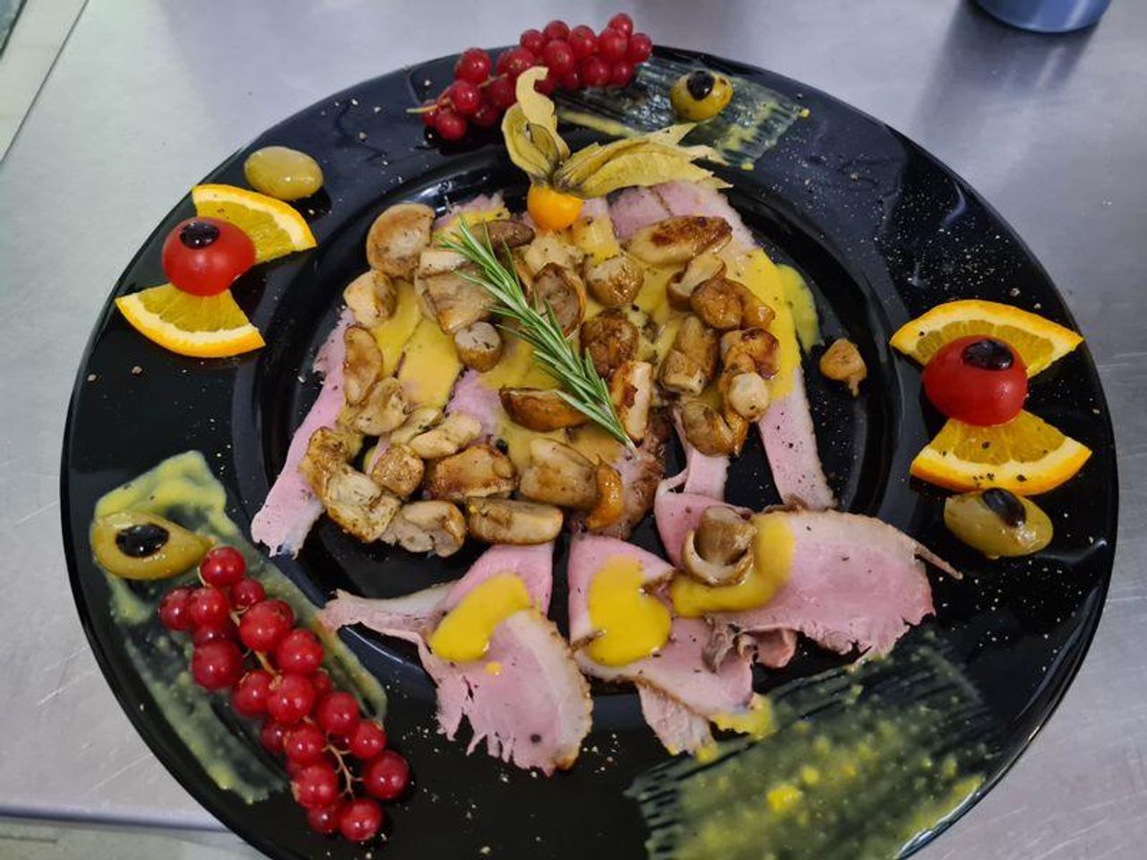 Rest of the World Christmas Party Corporate event spaces Ristorante Haus Burger image 10