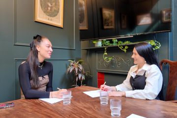 London Mobile Working Meeting room Boardroom image 3