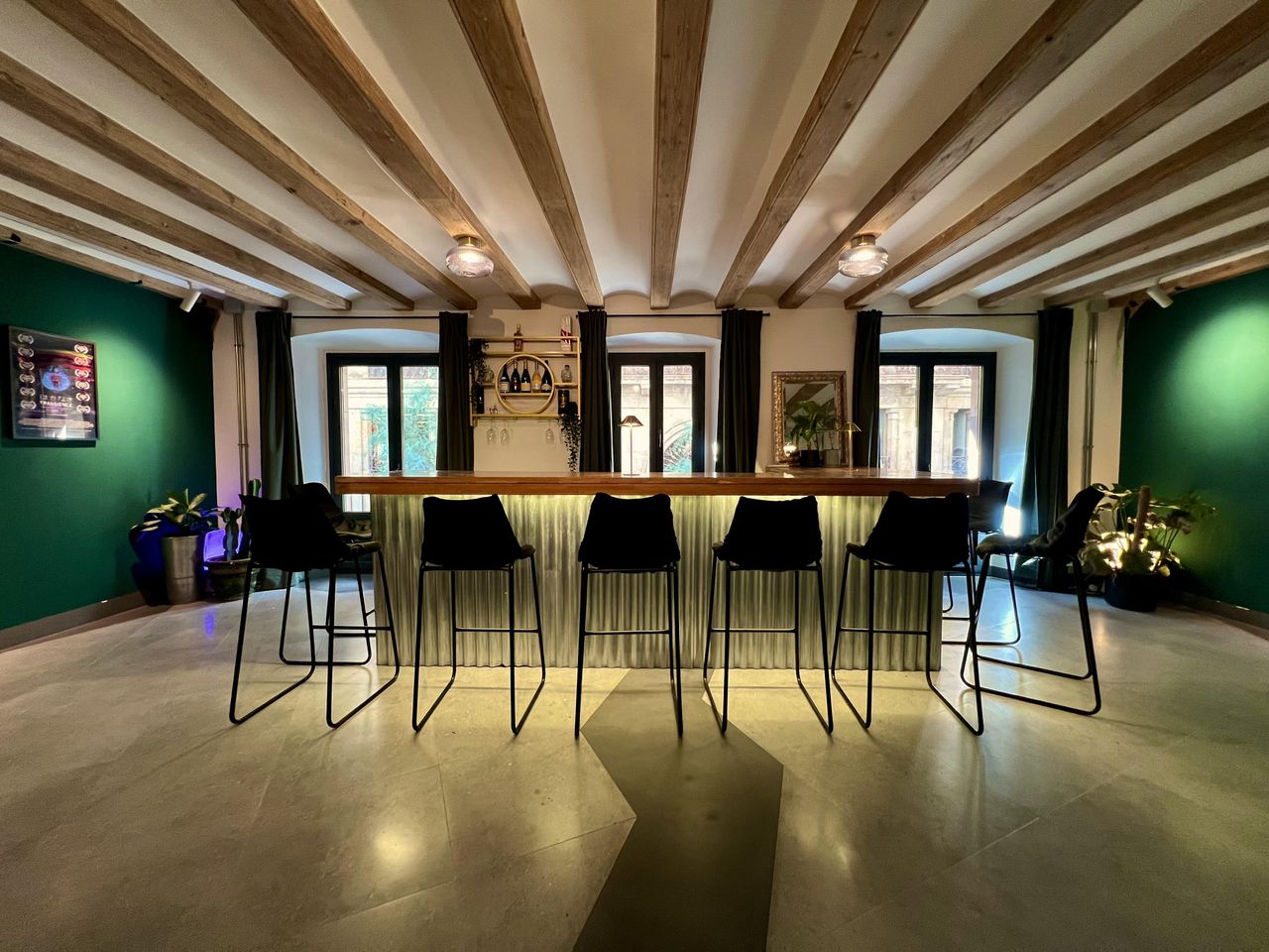 Barcelona Mobile Working Studio Reina Cristina image 9