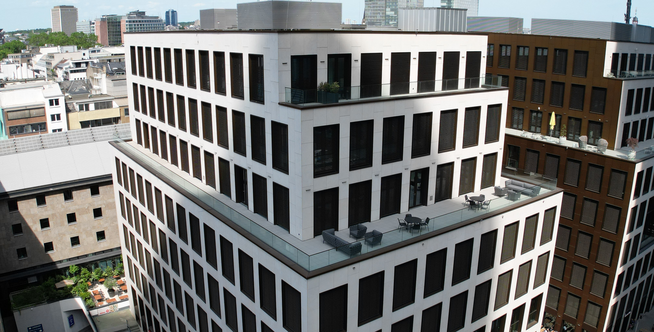 Frankfurt   Terrace image 6