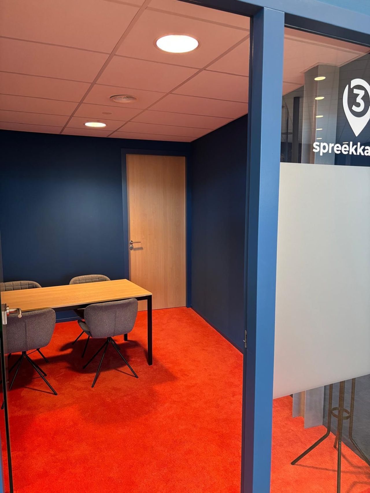 Steenwijk  Bedrijvencentrum Spreekkamer 3 image 0