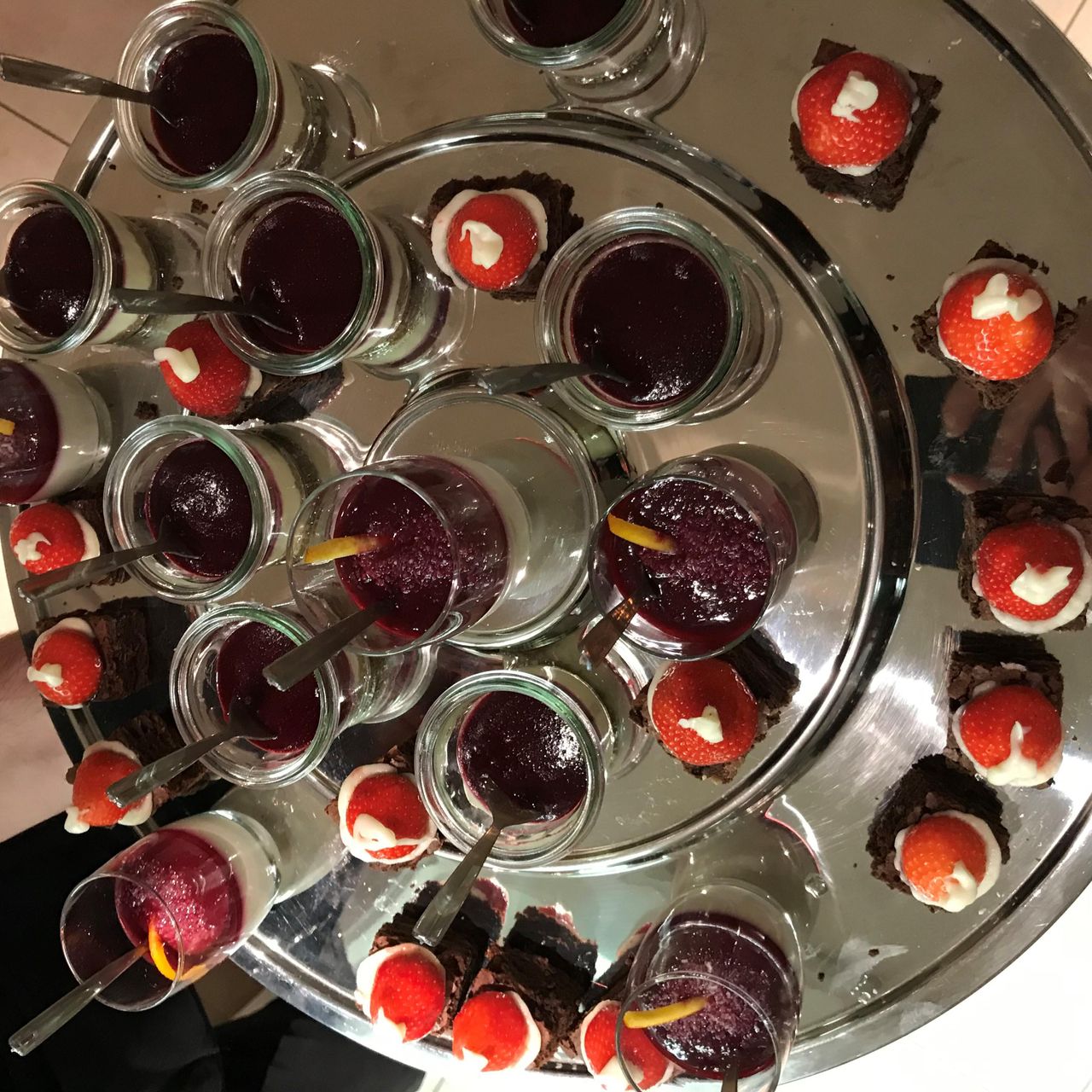 Berlin Christmas Party Cafe Rockige Location mit Kult-Status image 11