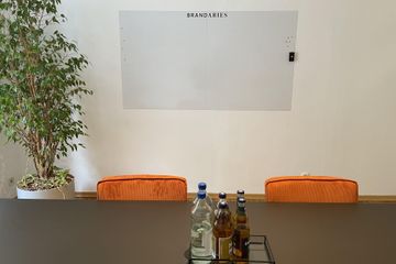 Munich  Meeting room Stilvoller Meetingraum mit 8 Plätzen image 3