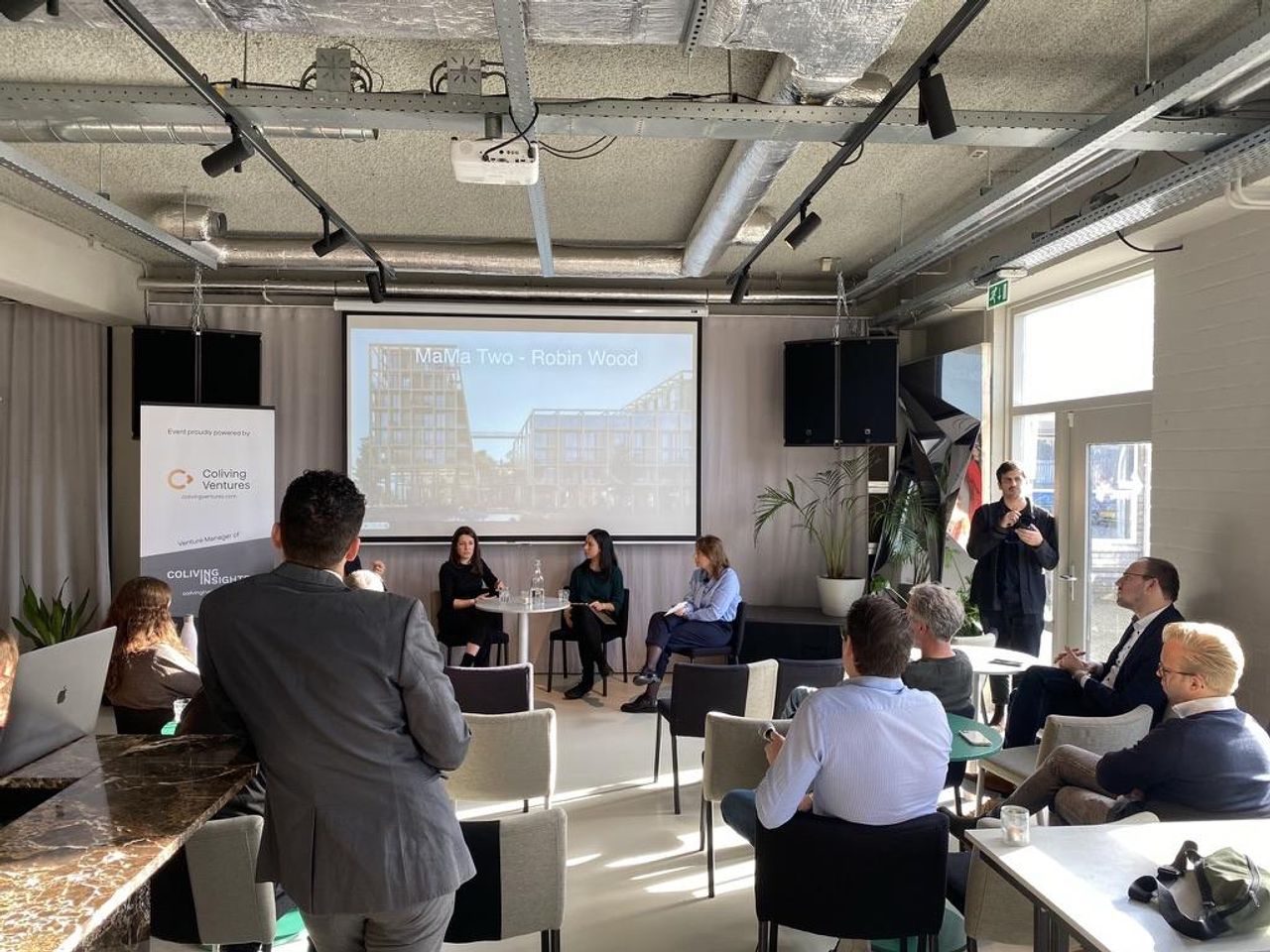 Amsterdam  Restaurant Main Bar / Restaurant Space image 17