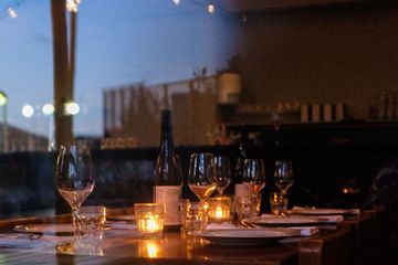 Amsterdam  Restaurant Main Bar / Restaurant Space image 8