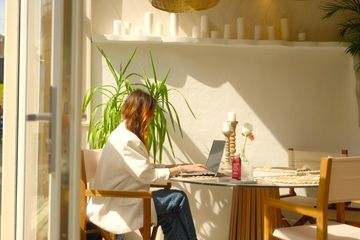 Leiden Workspace Shared Laptop-friendly workspace image 8