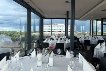 Bremen  Corporate event space Fly Deck image 5