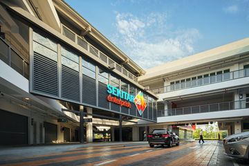 Rest of the World Coworking space Meeting Room (seat up to 6/8 Pax) image 2