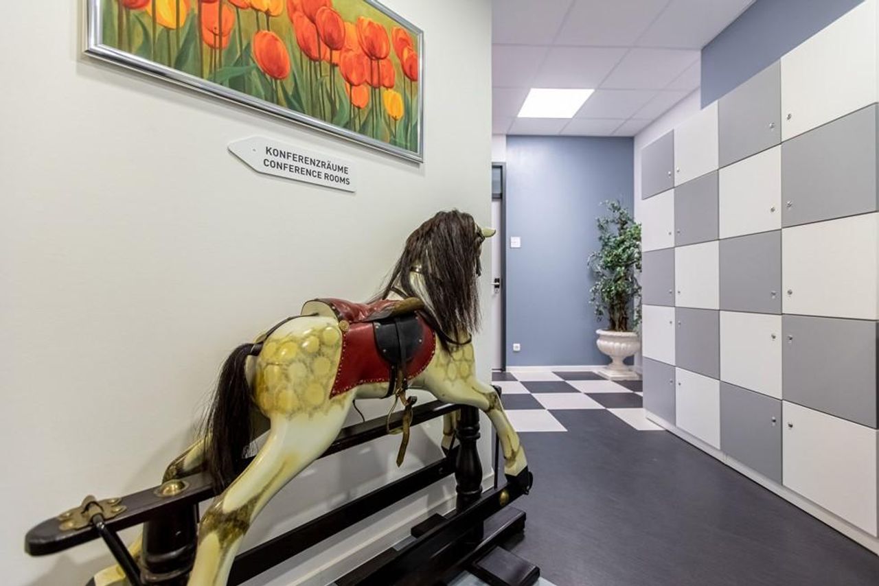 München Kundengespräch Veranstaltungsraum Konferenzraum 3: Mit Erfolg Seminare, Konferenzen,Präsenationen halten image 11