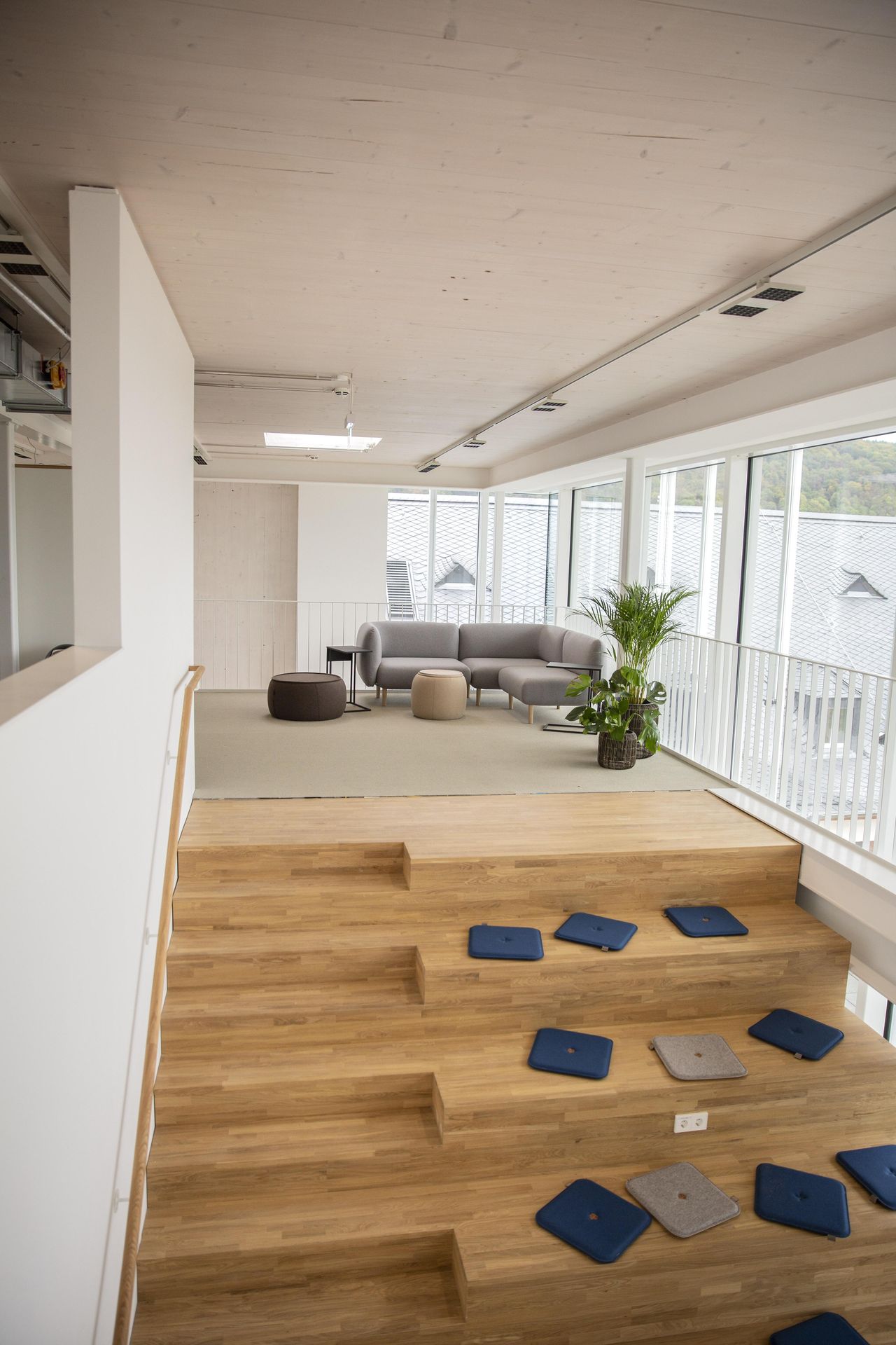 Heidelberg Mobile Working Meetingräume Innovation stairs image 1