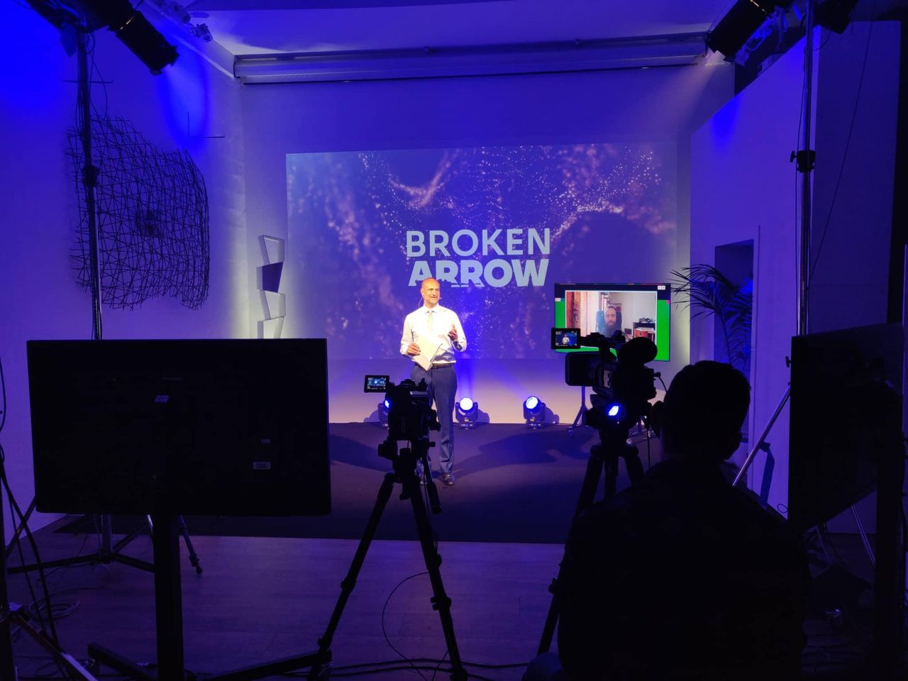 Milan Team Meeting Meeting room Light Space image 8