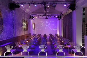 Milan Team Meeting Meeting room Light Space image 2