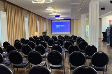 Berlin  Corporate event space Enjoy on Ground image 4