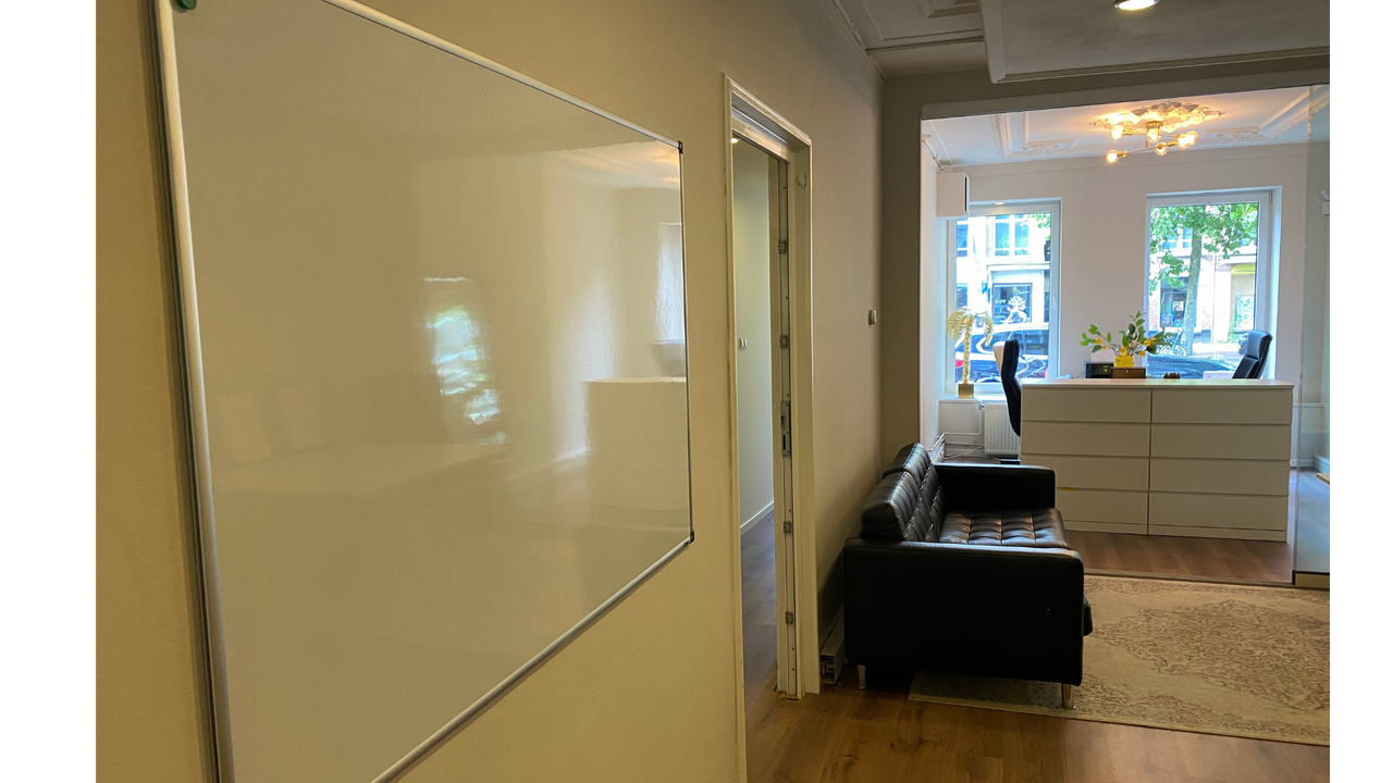 Amsterdam Mobiel Werken Day offices CREATIVE SPACE INCL PRIVATE GARDEN CENTRE AMSTERDAM image 10