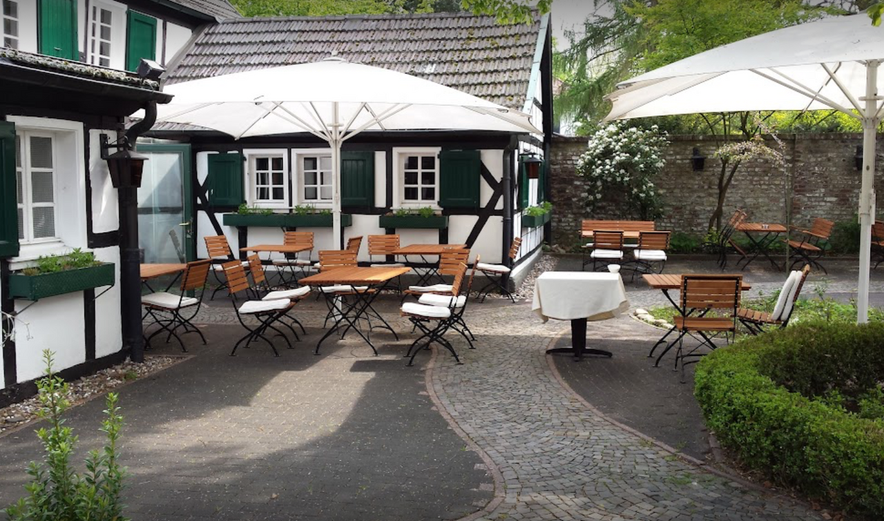 Köln Kundengespräch Restaurant Gastraum image 1