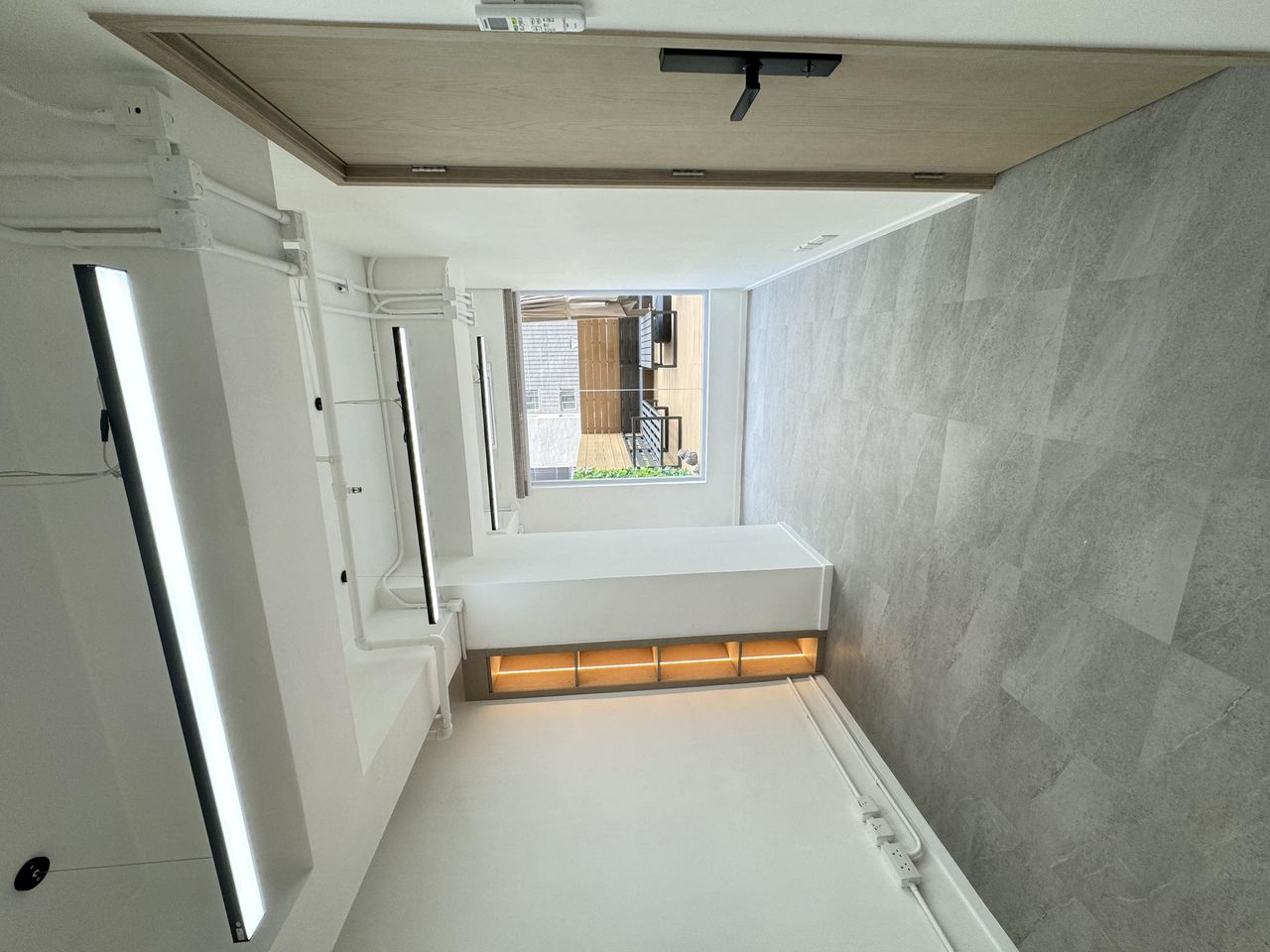 Hongkong  Coworking spaces PRIVATE OFFICE IN MONG KOK (ROOM E) image 1