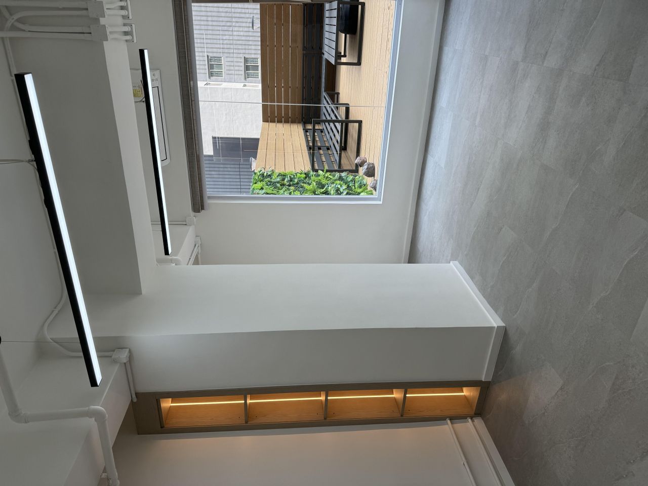 Hongkong  Coworking spaces PRIVATE OFFICE IN MONG KOK (ROOM E) image 3