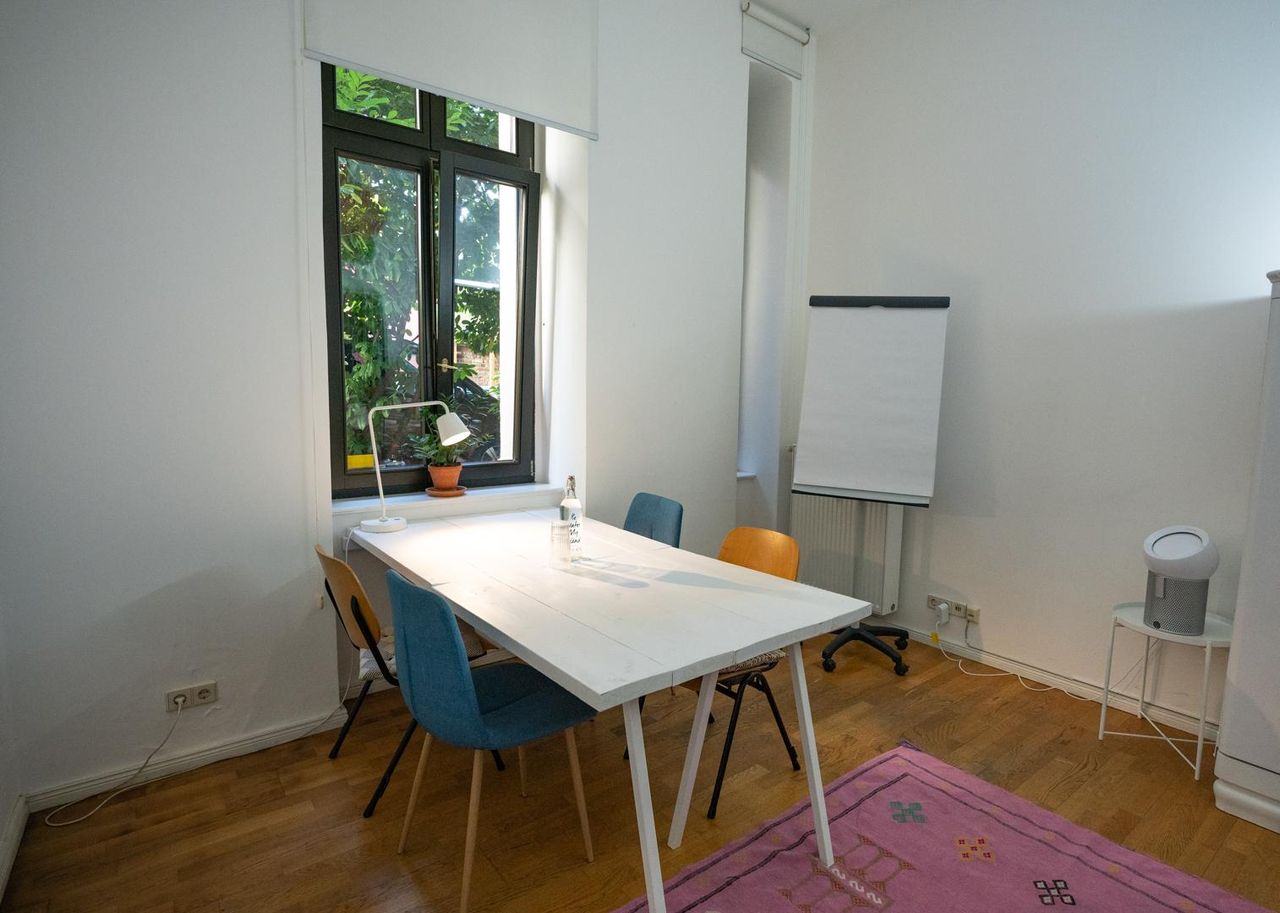 Berlin Kunden-Meeting Meeting room The Lovers Space image 13