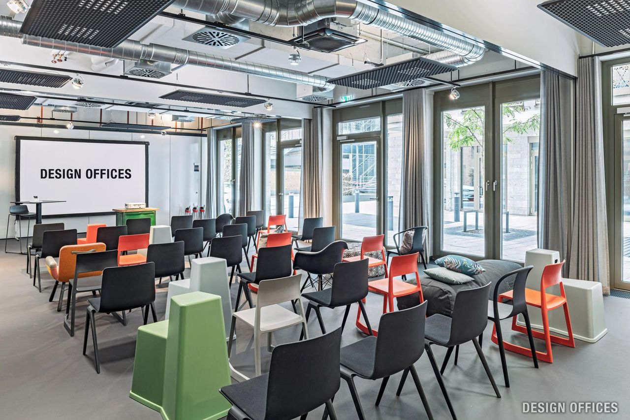 Stuttgart Meetingräume Meeting room Training Room I-III image 0