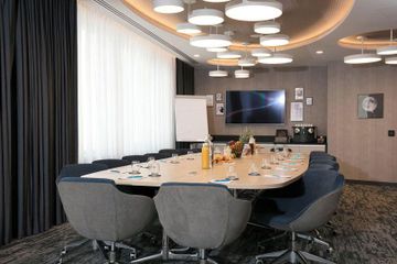 Paris corporate event spaces Auditorium Hampton By Hilton Clichy image 2
