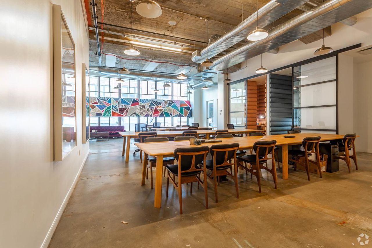 NYC workshop spaces Coworking space Large office space image 7