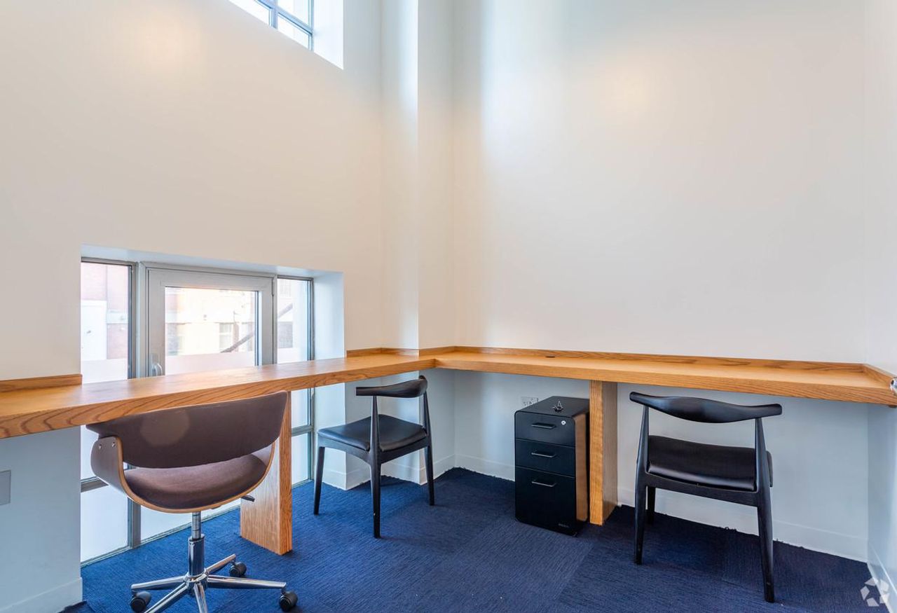 NYC workshop spaces Coworking space Large office space image 8
