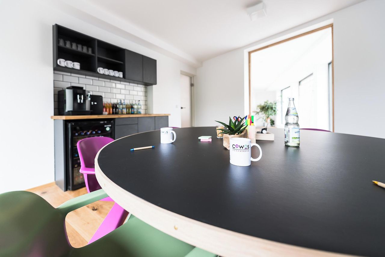 Berlin workshop spaces Meeting room Fishbowl image 3