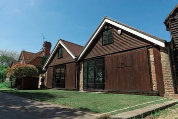 Rest of the World training rooms Meeting room Boardroom image 4